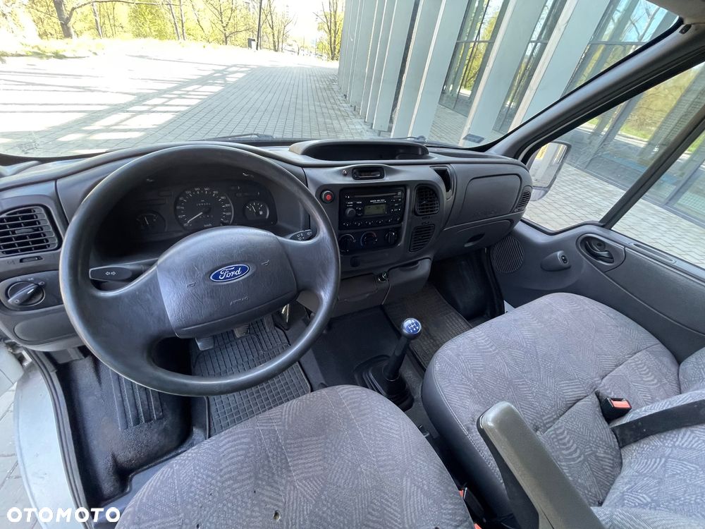 Ford Transit - 18