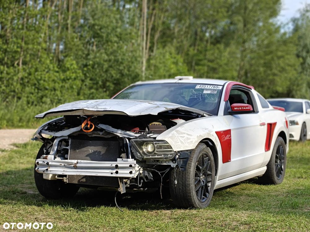 Ford Mustang 3.7 V6 Premium - 2