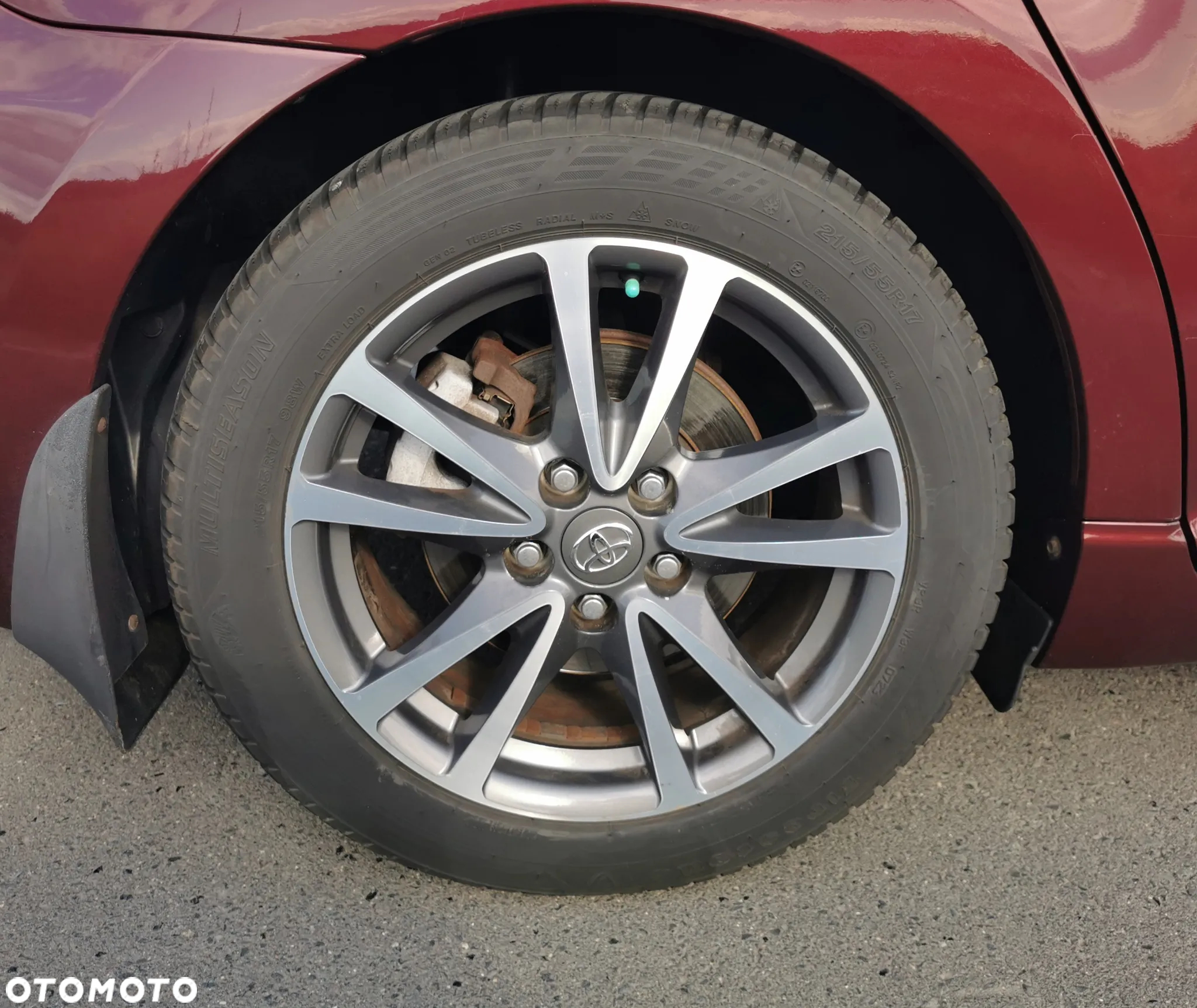 Toyota Avensis 2.0 Premium - 16