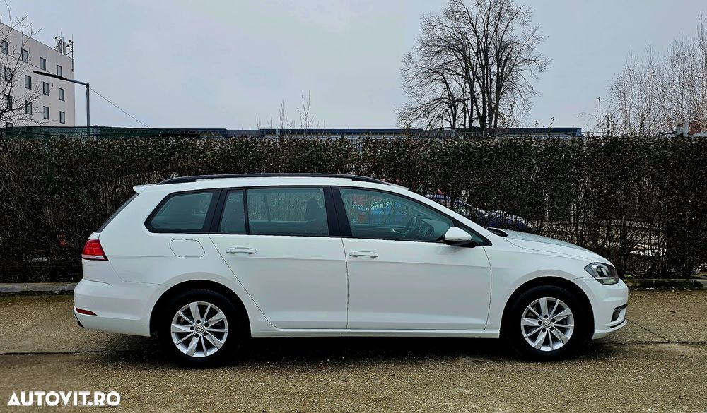 Volkswagen Golf 1.6 TDI Comfortline - 7
