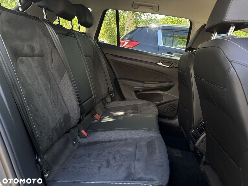 Volkswagen Golf 1.5 eTSI mHEV Life DSG - 29