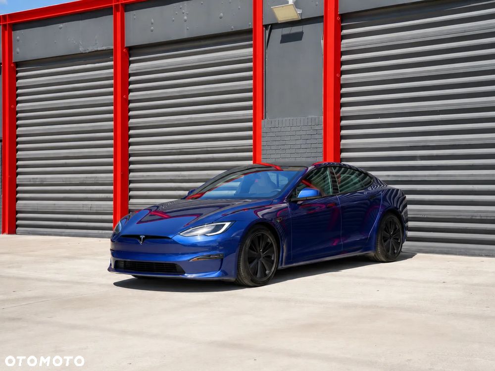 Tesla Model S - 1
