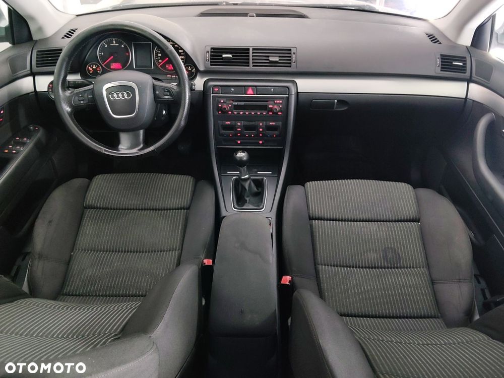 Audi A4 Avant - 6