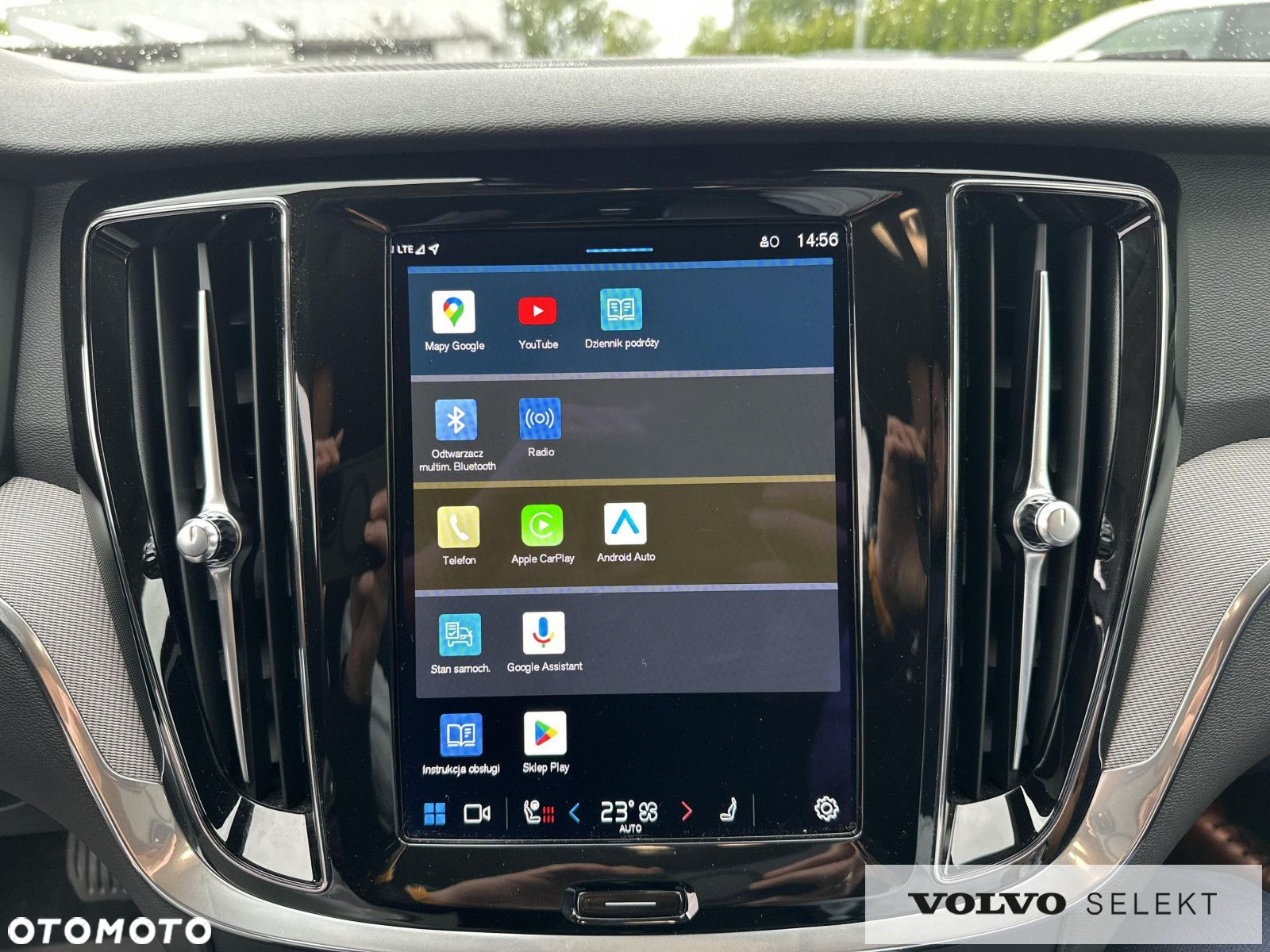 Volvo V60 Cross Country - 27
