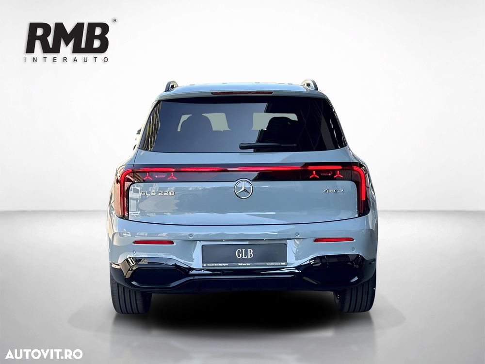 Mercedes-Benz GLB 220 4MATIC - 4