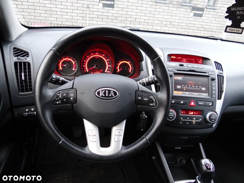 Kia ProCeed 1.4 CVVT Dream-Team Edition - 26