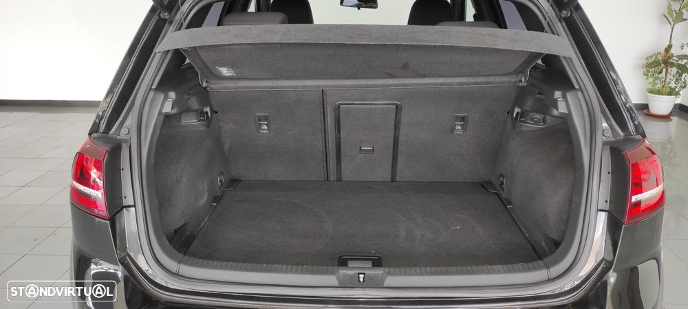 VW Golf - 19