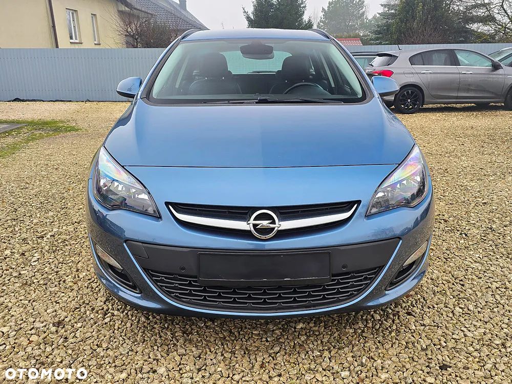 Opel Astra 1.4 Turbo Cosmo - 4