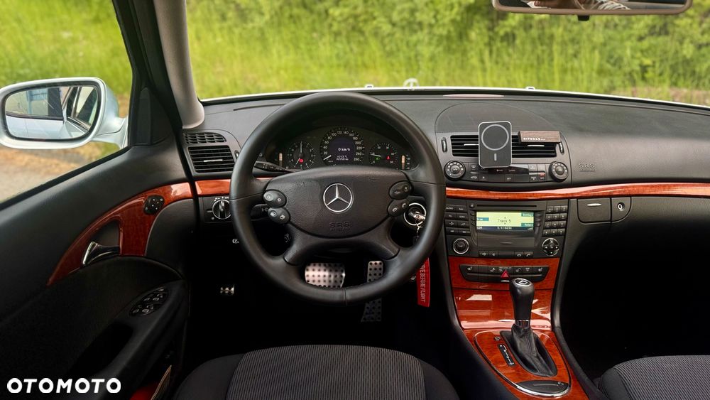 Mercedes-Benz Klasa E - 7