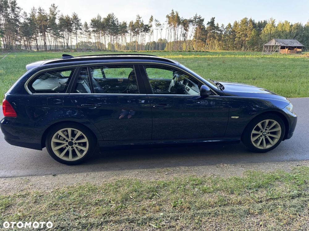 BMW Seria 3 325d - 7