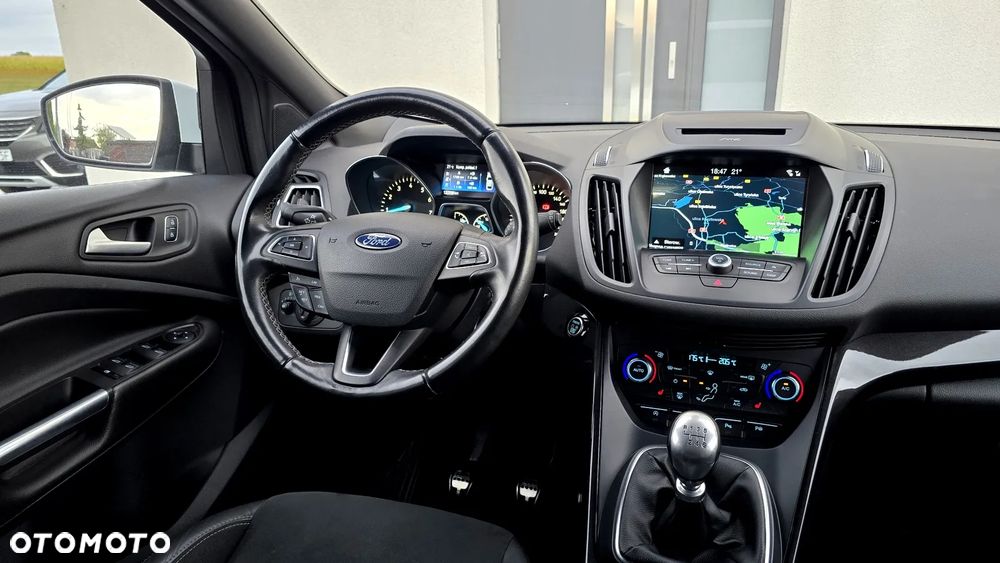 Ford Kuga 1.5 EcoBoost 2x4 ST-Line - 22