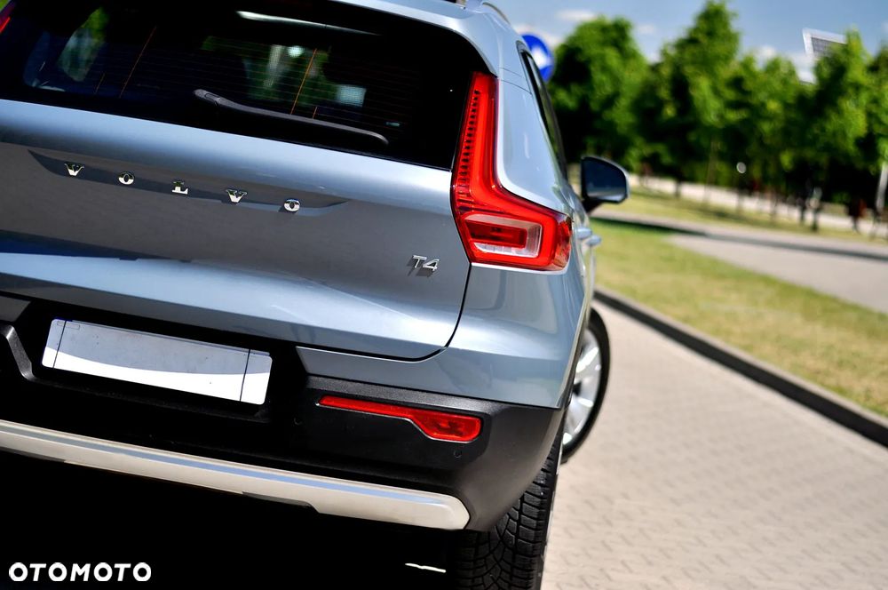 Volvo XC 40 T4 Geartronic Momentum Pro - 13