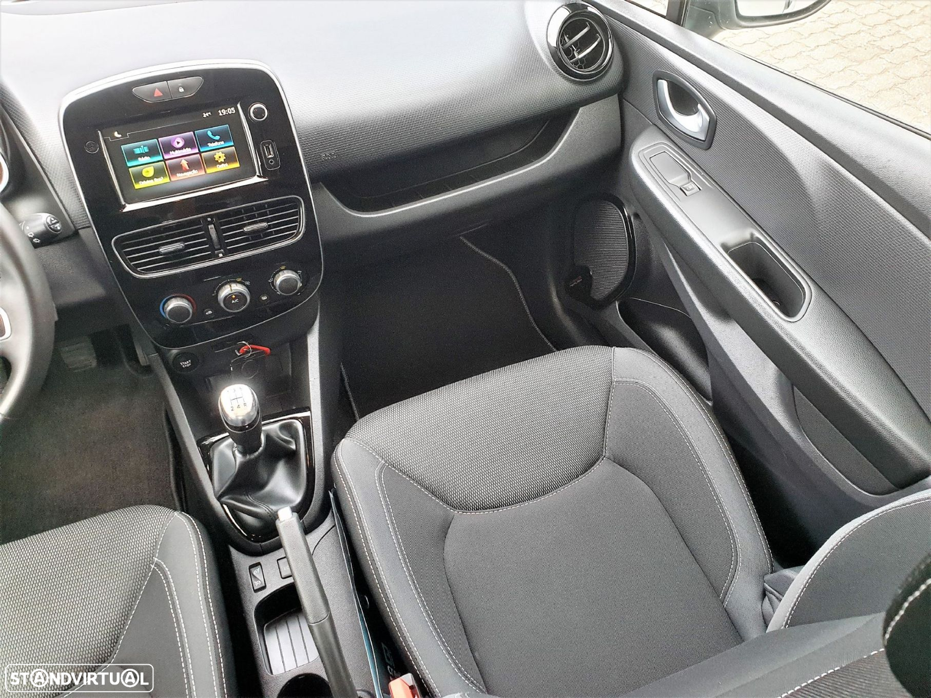 Renault Clio Sport Tourer Energy dCi 90 Start & Stop LIMITED - 13