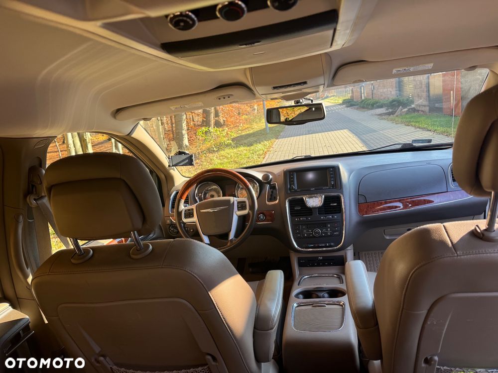 Chrysler Town & Country 3.6 Touring - 18
