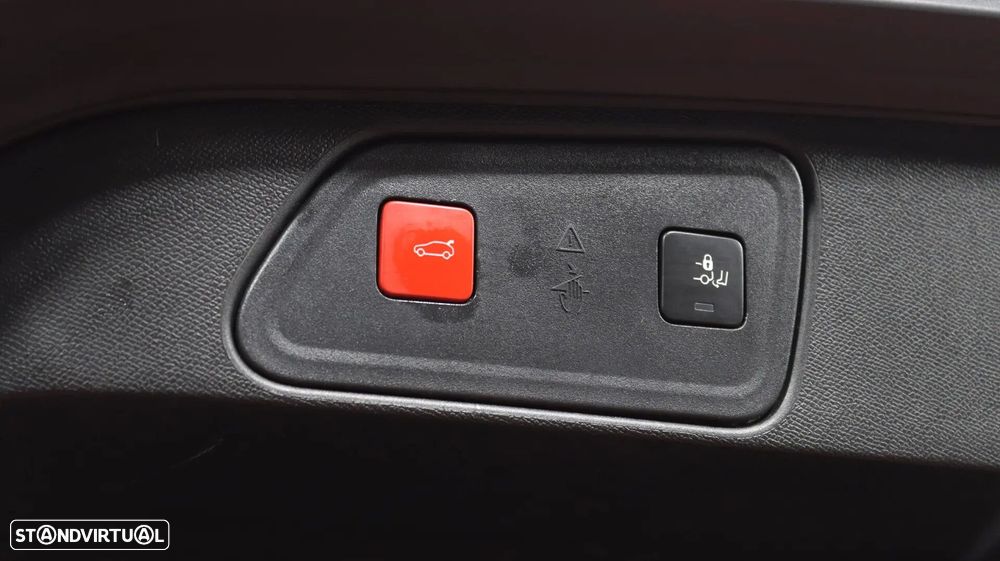 Peugeot 3008 1.5 BlueHDi GT Pack EAT8 - 27