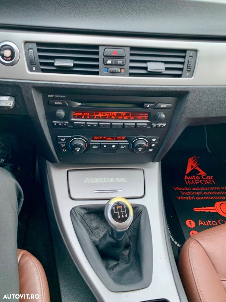 BMW Seria 3 320d - 10