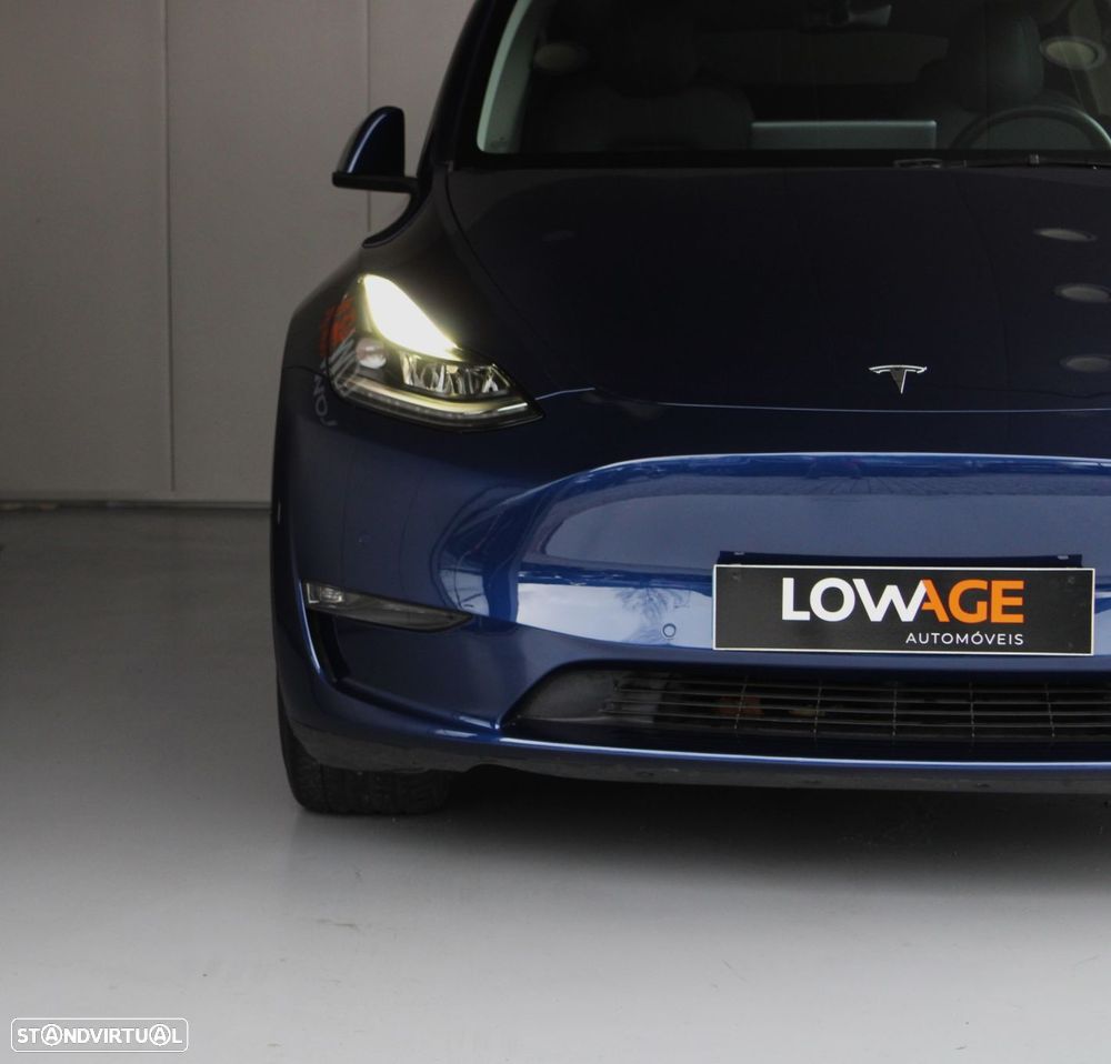 Tesla Model Y Long Range Dual Motor AWD - 23