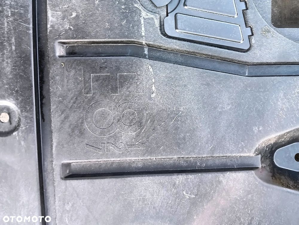 Osłona dolna silnika BMW seria 1 e81 e87 - 6