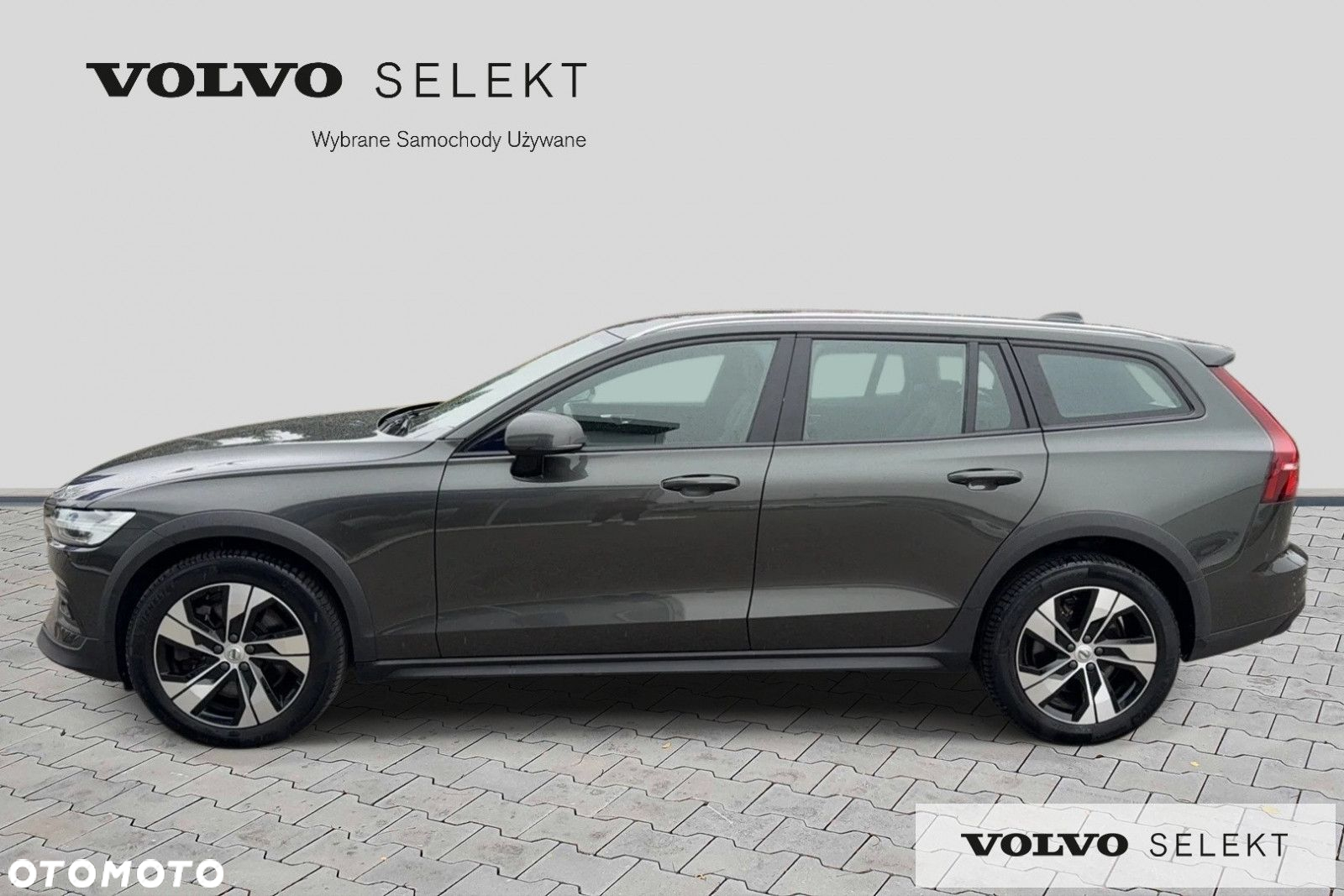 Volvo V60 Cross Country - 5