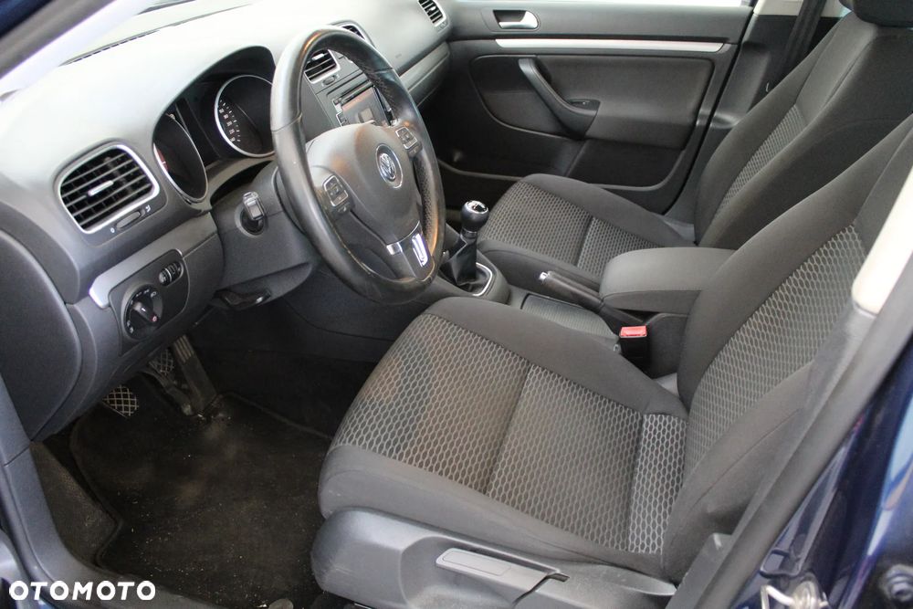 Volkswagen Golf - 14