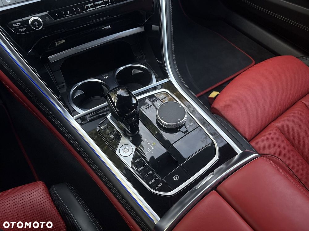 BMW Seria 8 - 17