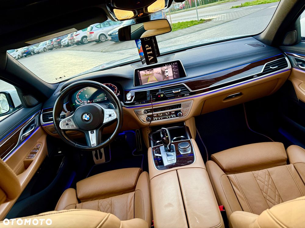 BMW Seria 7 750Li xDrive sport - 15