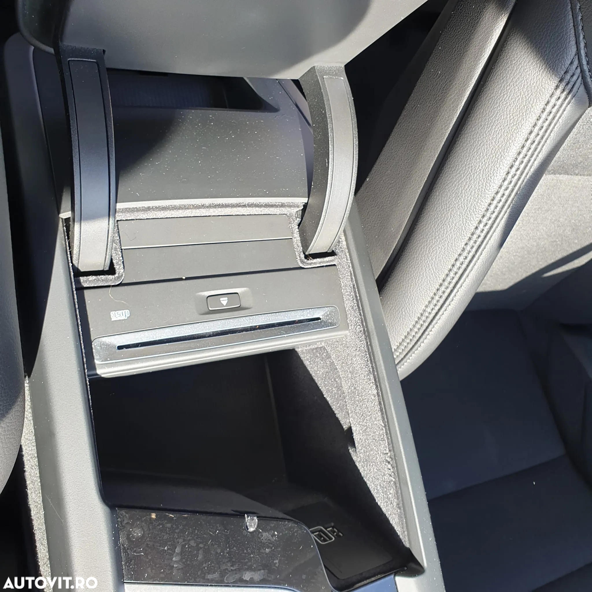 Volvo XC 60 B4 D AWD Geartronic Momentum Pro - 35