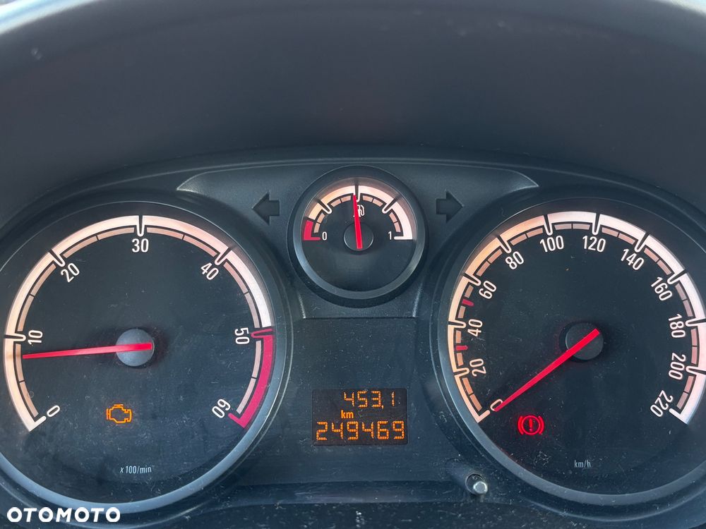 Opel Corsa 1.3 CDTI DPF (ecoFLEX) Innovation - 11