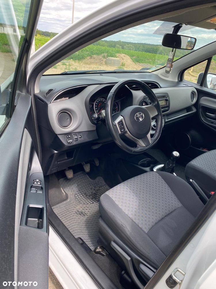 Toyota Yaris 1.0 Active - 11