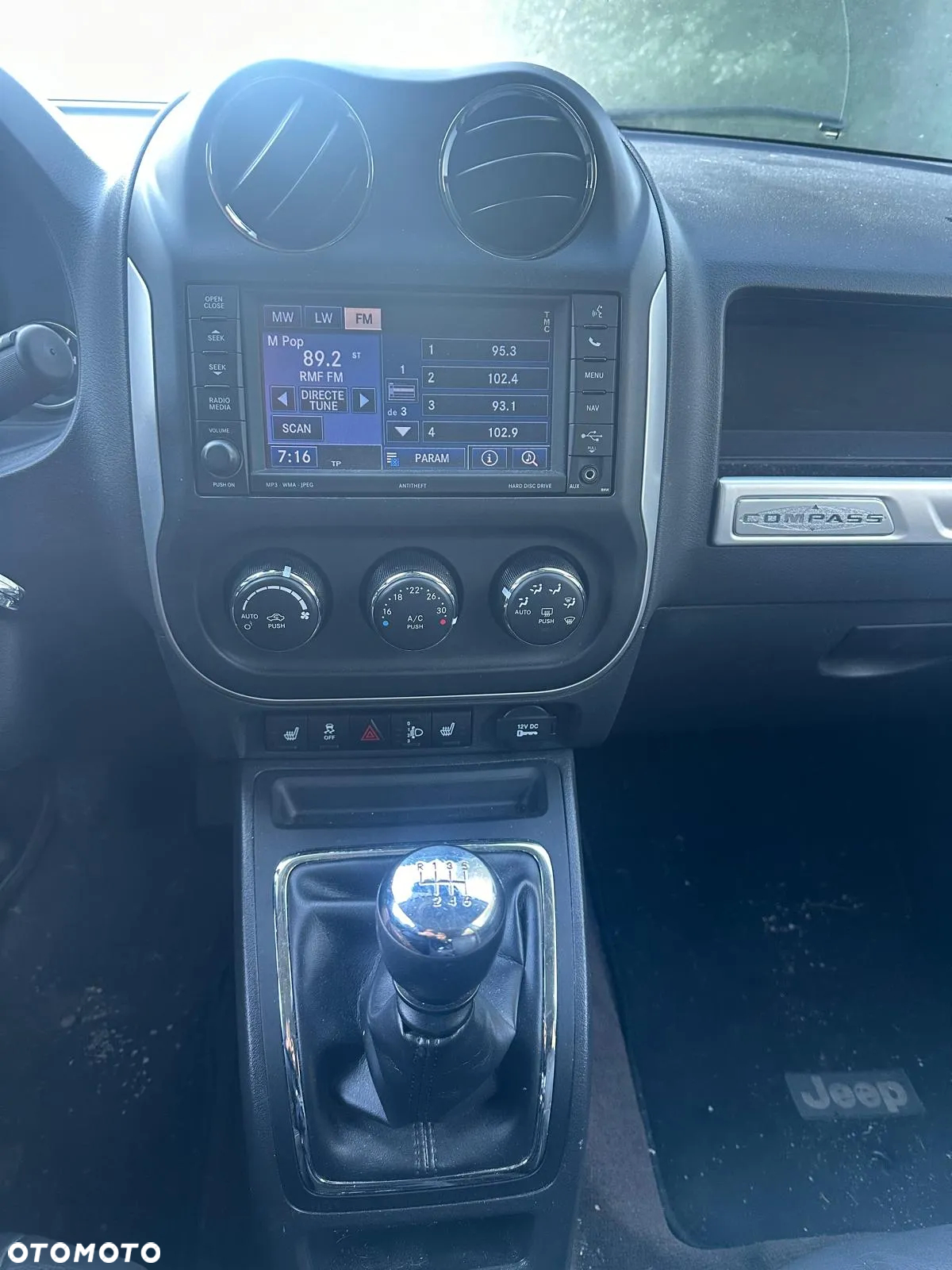 Jeep Compass - 10