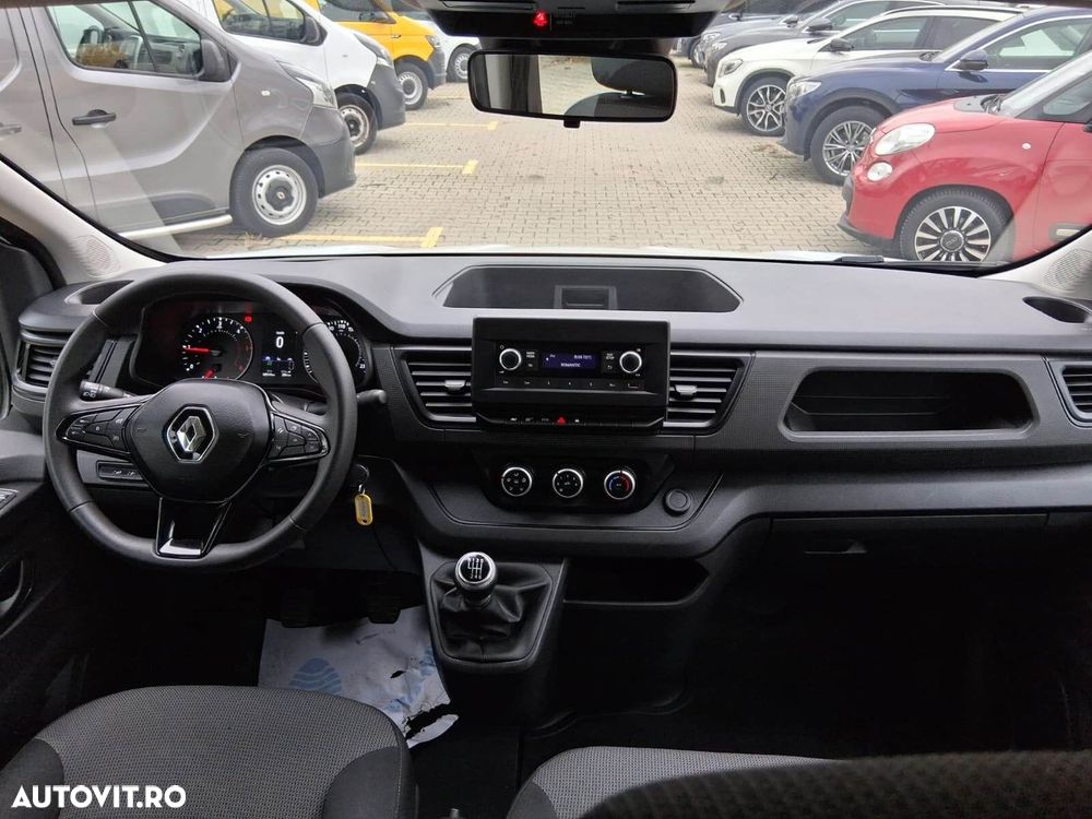 Renault Trafic - 8