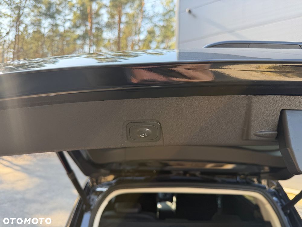 Ford Grand C-MAX - 17