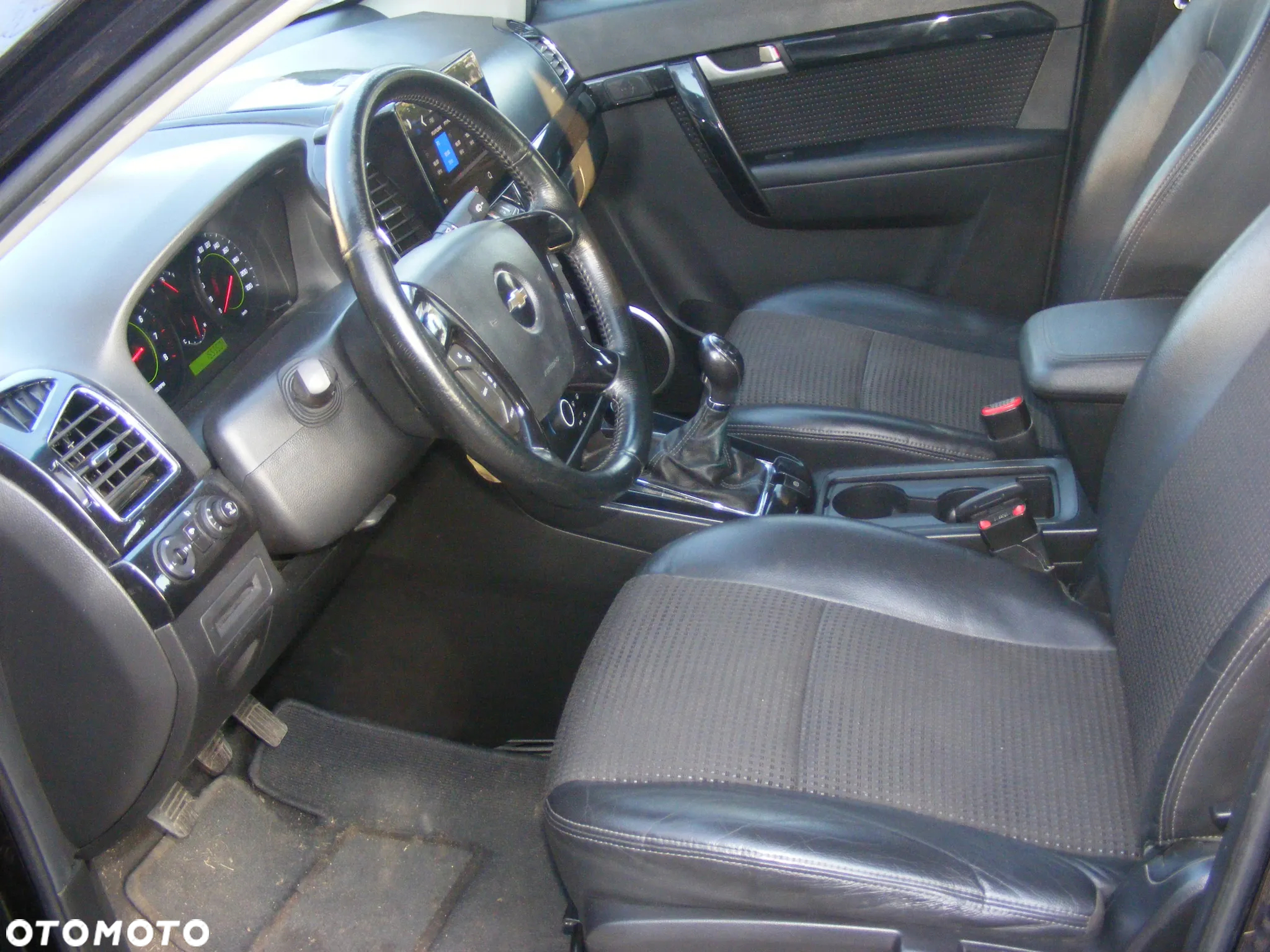Chevrolet Captiva - 10