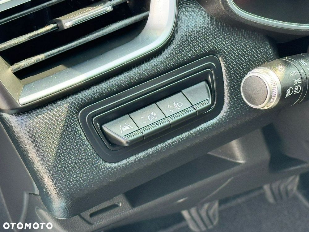 Renault Clio - 26