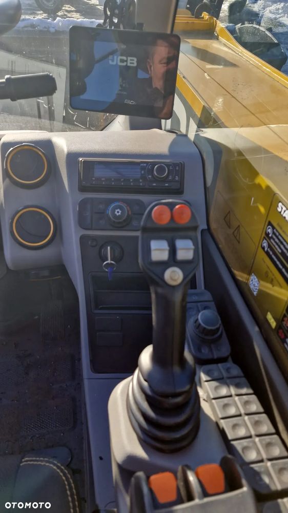 JCB 532-70 AGRI SUPER - 12