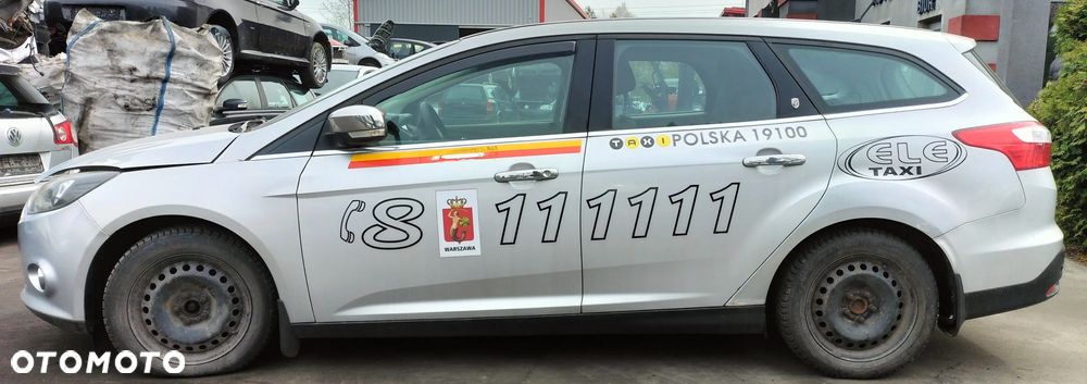 FORD FOCUS III MK3 Turnier 1.6 TDCi KOD OB DRZWI LEWE PRAWE TYŁ PRZEDNIE KLAPA BAGAŻNIKA ZDERZAK PRZÓD TYŁ BŁOTNIK SZYBA LUSTERKO LAMPA SILNIK SKRZYNIA CAŁY NA CZĘŚCI - 1