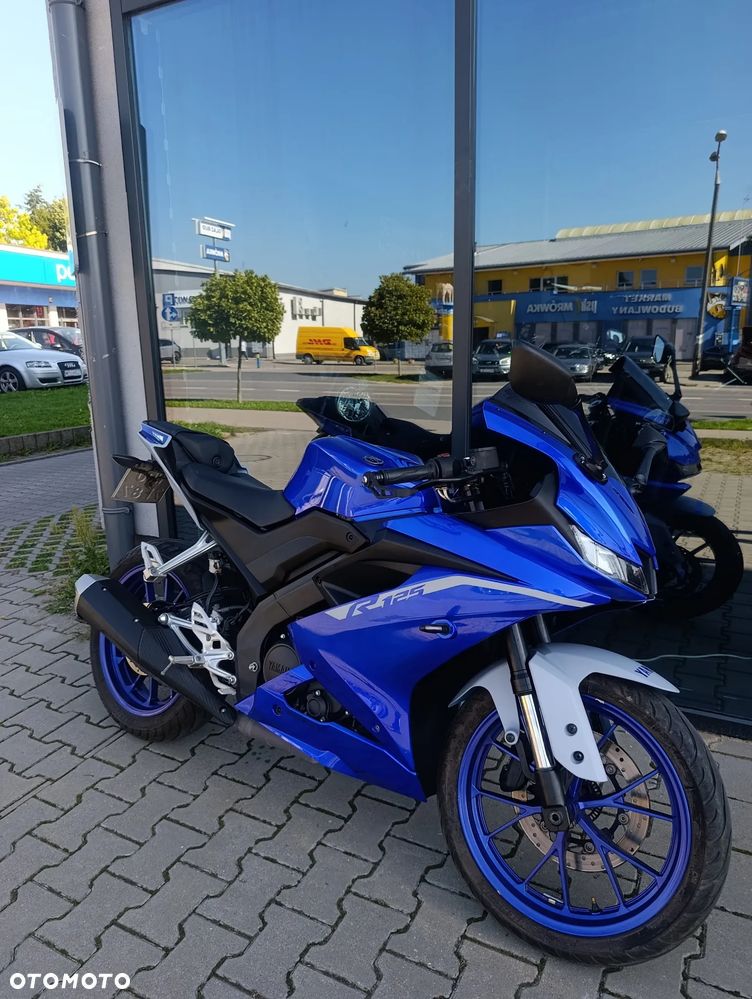 Yamaha YZF - 24