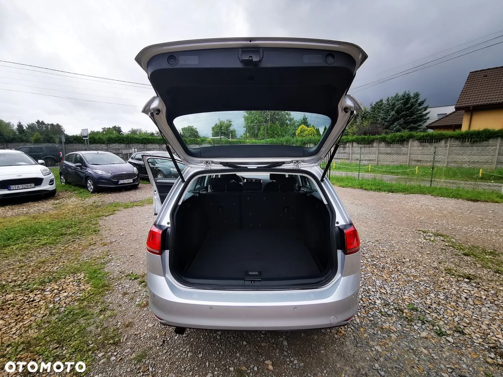 Volkswagen Golf 1.6 BlueTDI DSG Comfortline - 12