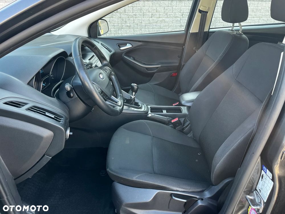 Ford Focus - 10