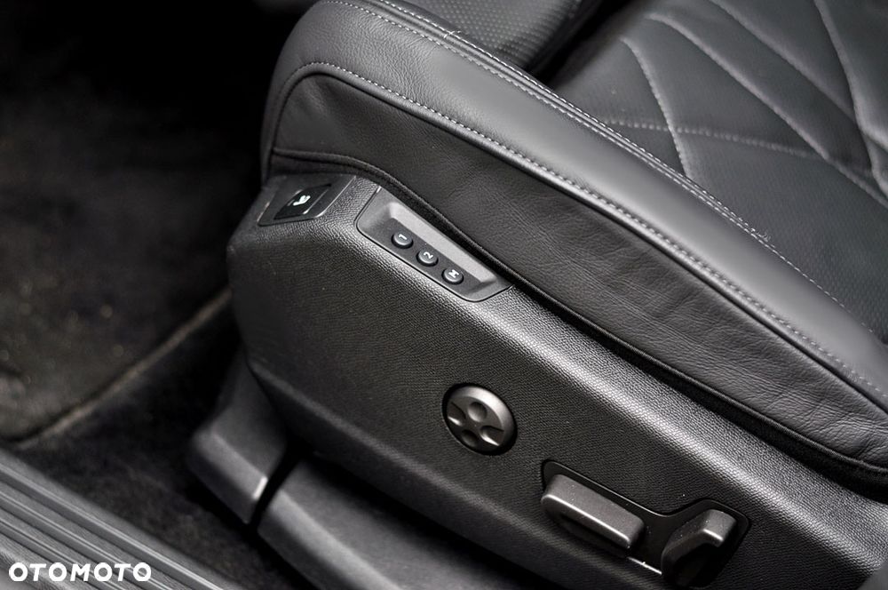 DS Automobiles DS 7 Crossback - 17