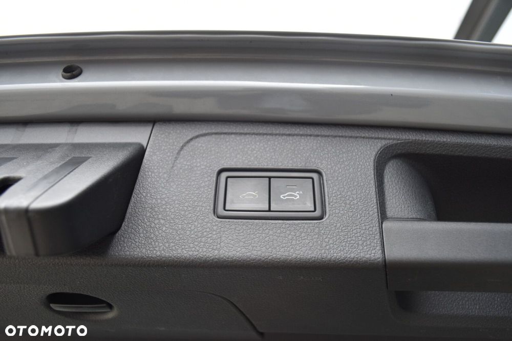 Volkswagen Passat 2.0 TSI Business DSG - 37