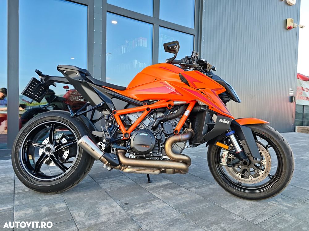 KTM 1390 Super Duke - 8