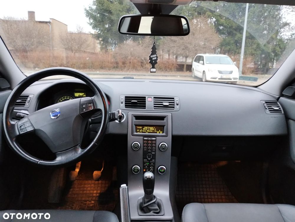 Volvo V50 1.6D DPF DRIVe - 23