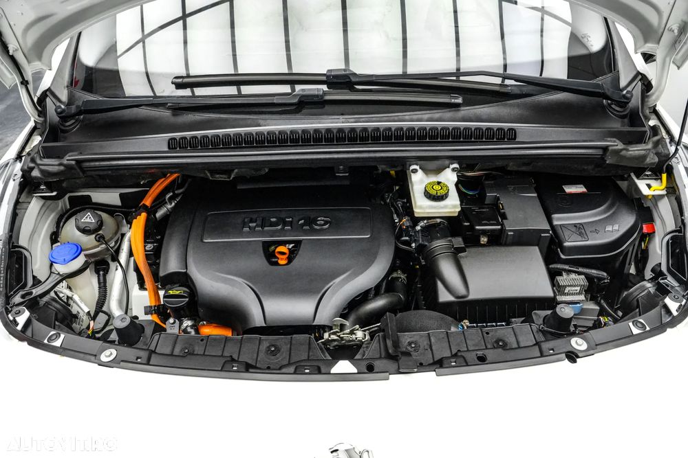Peugeot 3008 HYbrid4 2.0 HDI FAP ETG + Electric - 24