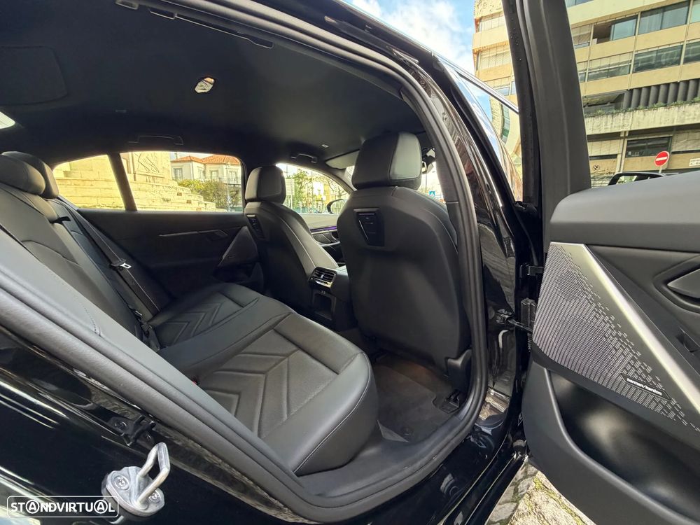 BMW 550 e xDrive Pack Desportivo M - 9