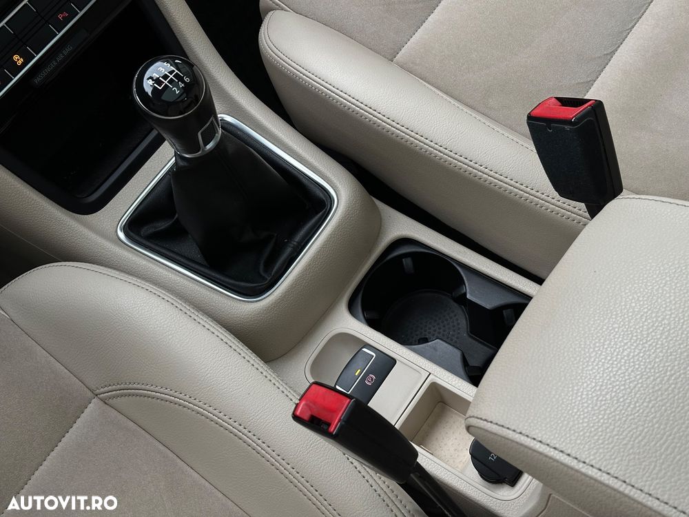 Volkswagen Sharan 2.0 TDI Blue Motion Highline - 11