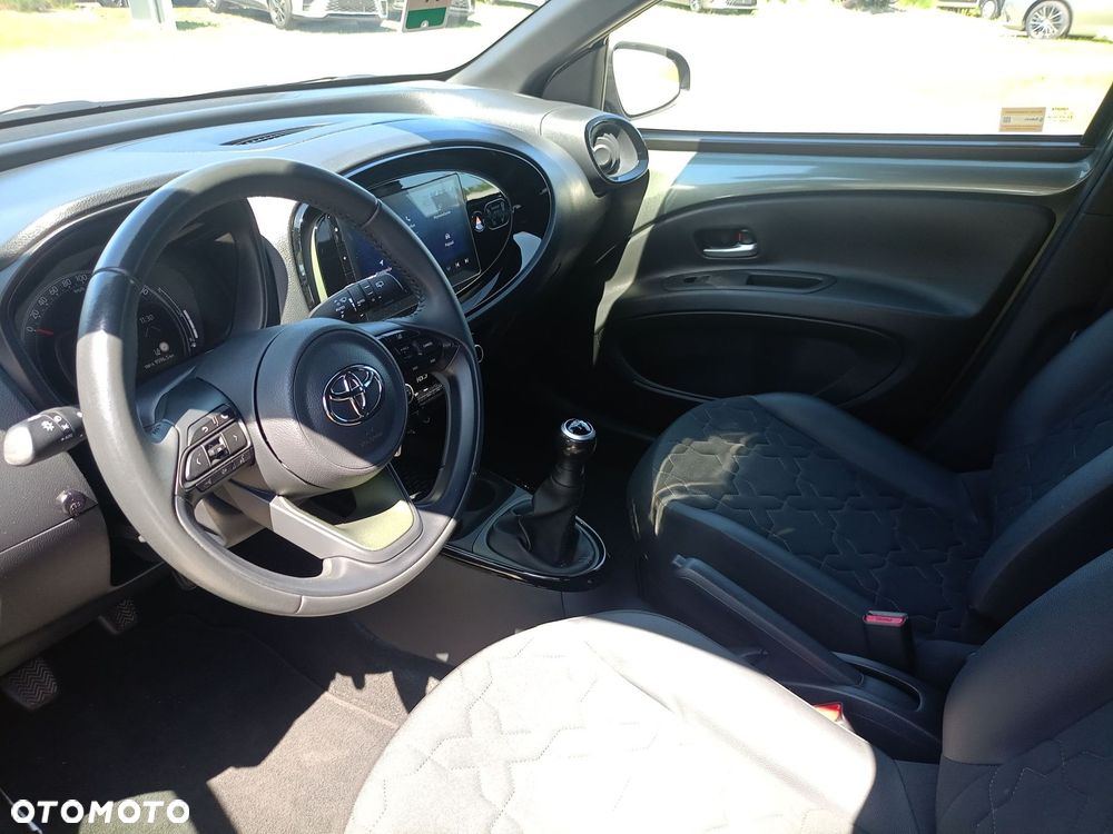 Toyota Aygo X - 10
