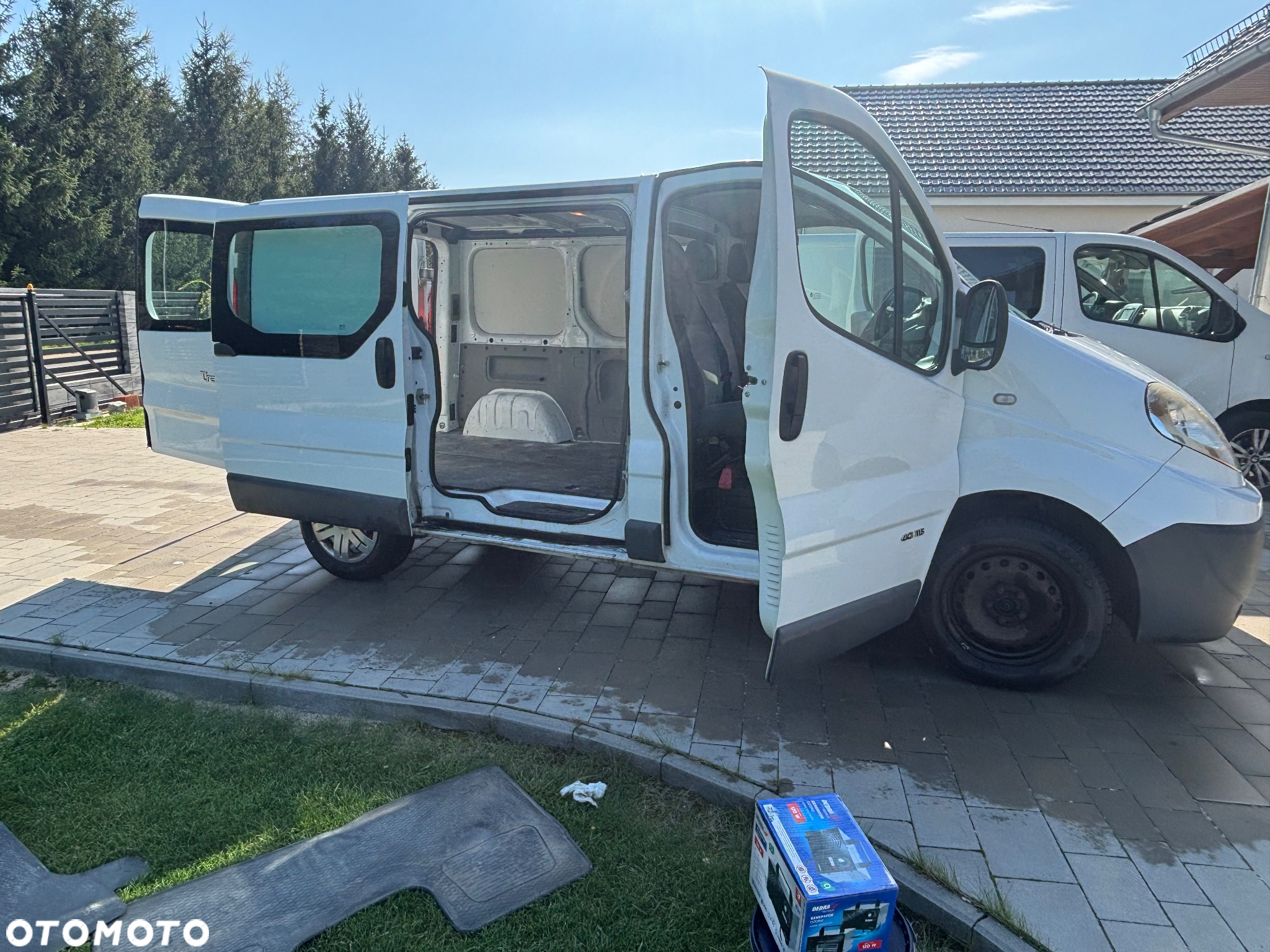 Renault Trafic 2.0 dCi 115 Combi L2H1 - 14