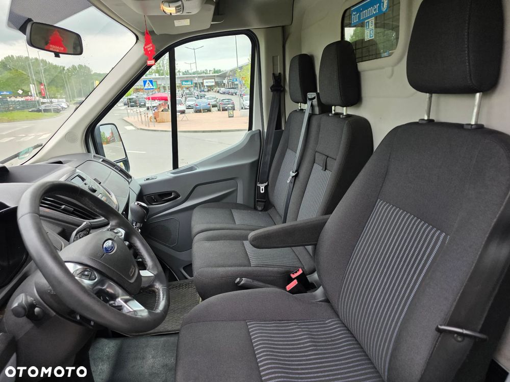 Ford Transit - 19
