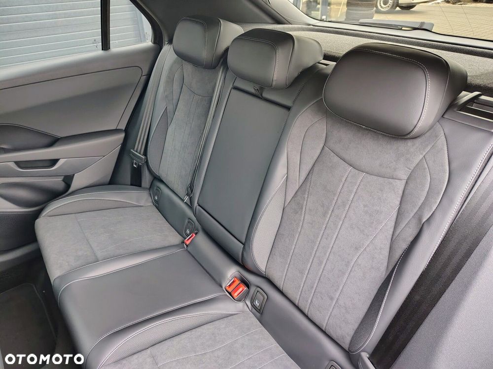 Volkswagen T-Roc - 27